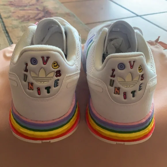 Adidas Originals ZX 1K Boost Pride Love Unites